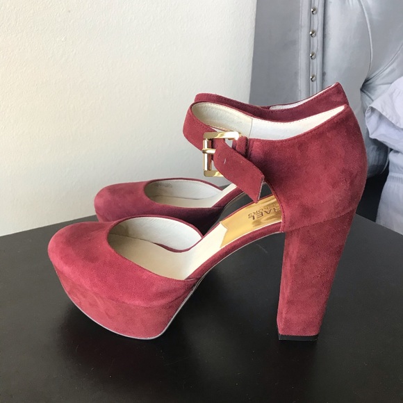 Micheal Kors Sierra Platform Heels - Picture 3 of 7